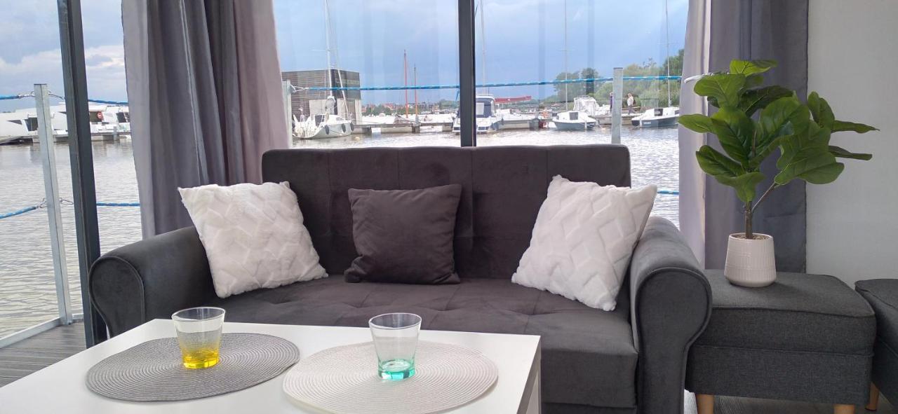 Houseboat Arka 1 - Domki Na Wodzie, Rower Wodny, Wifi, Parking Mielno  Eksteriør bilde