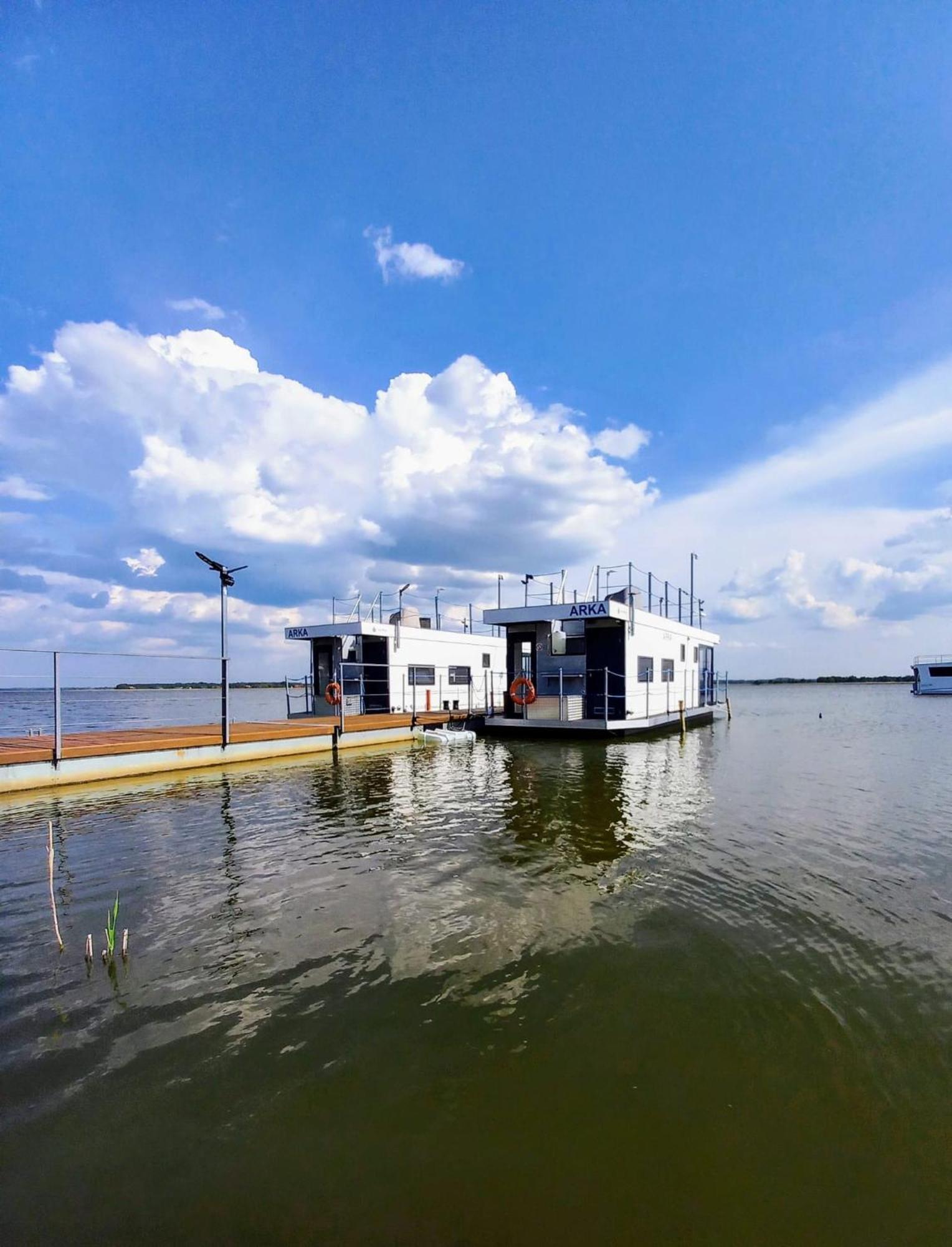 Houseboat Arka 1 - Domki Na Wodzie, Rower Wodny, Wifi, Parking Mielno  Eksteriør bilde